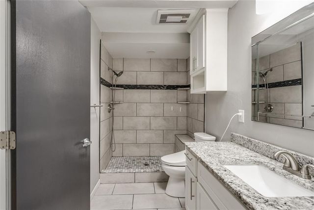 1809 Norwich Place, Yukon, OK 73099