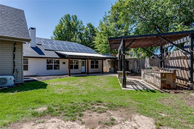 1809 Norwich Place, Yukon, OK 73099
