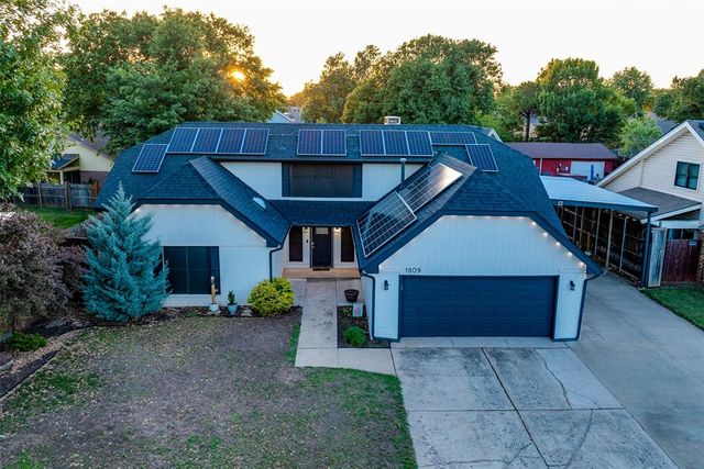 1809 Norwich Place, Yukon, OK 73099