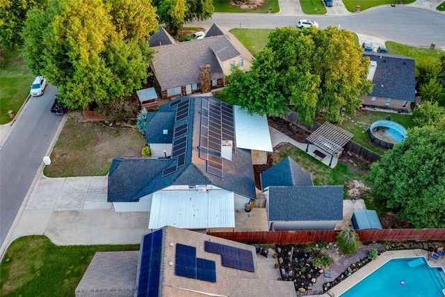1809 Norwich Place, Yukon, OK 73099