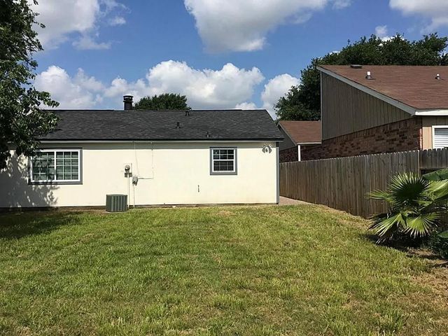13115 Pebblewalk Circle S, Houston, TX 77041