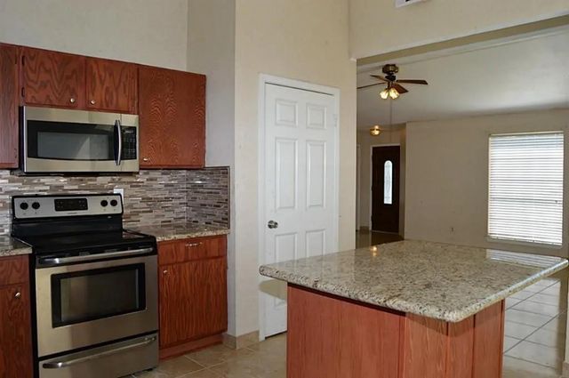 13115 Pebblewalk Circle S, Houston, TX 77041
