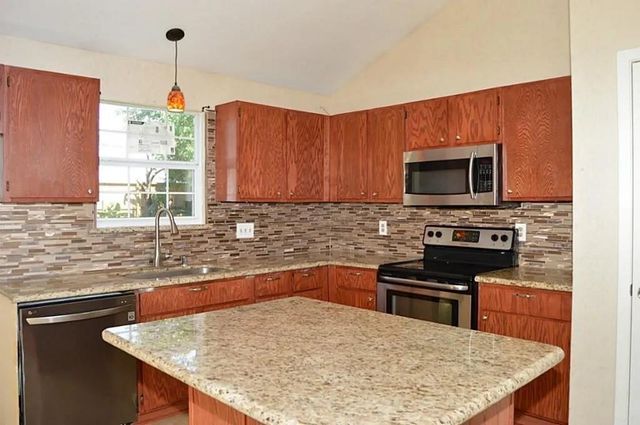 13115 Pebblewalk Circle S, Houston, TX 77041