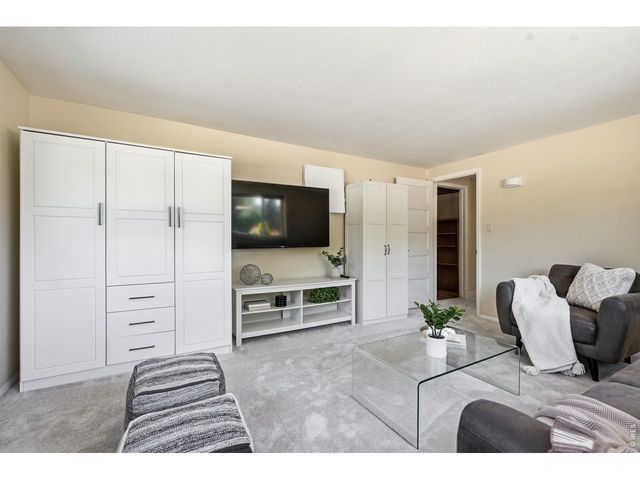 720 Gillaspie Dr, Boulder, CO 80305