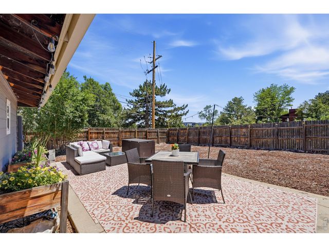 720 Gillaspie Dr, Boulder, CO 80305