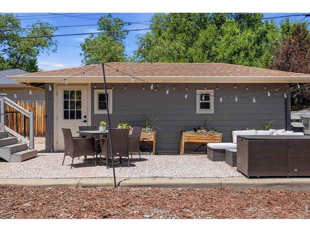 720 Gillaspie Dr, Boulder, CO 80305