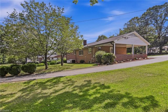 535 Lewisville Clemmons Road, Lewisville, NC 27023