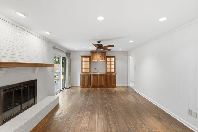 2044 Bamboo Drive, Lexington, KY 40513