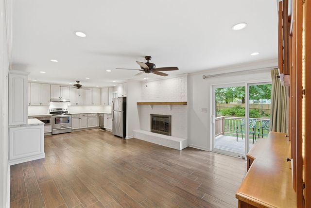 2044 Bamboo Drive, Lexington, KY 40513