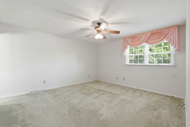 2044 Bamboo Drive, Lexington, KY 40513