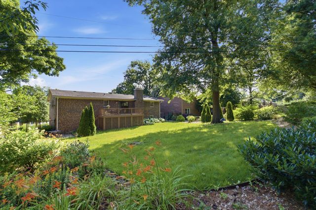 2044 Bamboo Drive, Lexington, KY 40513