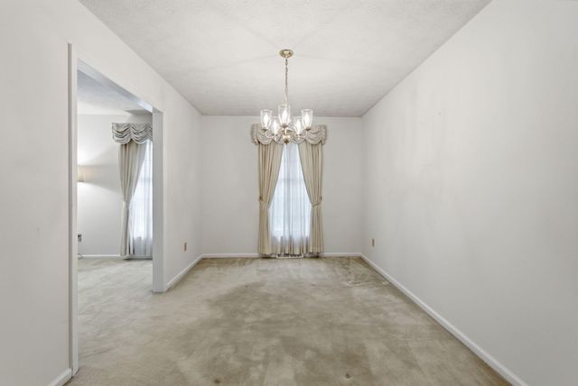2044 Bamboo Drive, Lexington, KY 40513