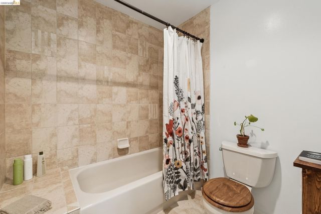 1203 Melville Sq 216, Richmond, CA 94804