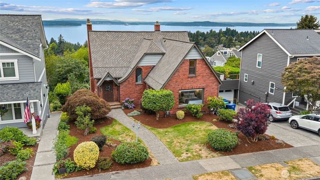 6759 41st Avenue SW, Seattle, WA 98136