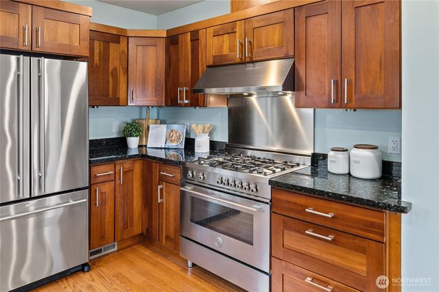 6759 41st Avenue SW, Seattle, WA 98136