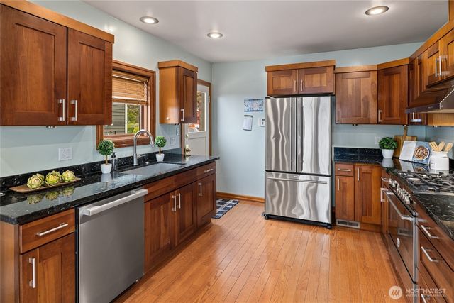 6759 41st Avenue SW, Seattle, WA 98136