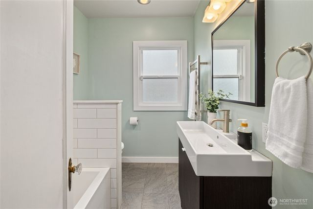 6759 41st Avenue SW, Seattle, WA 98136