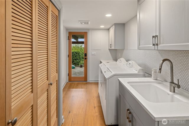 6759 41st Avenue SW, Seattle, WA 98136