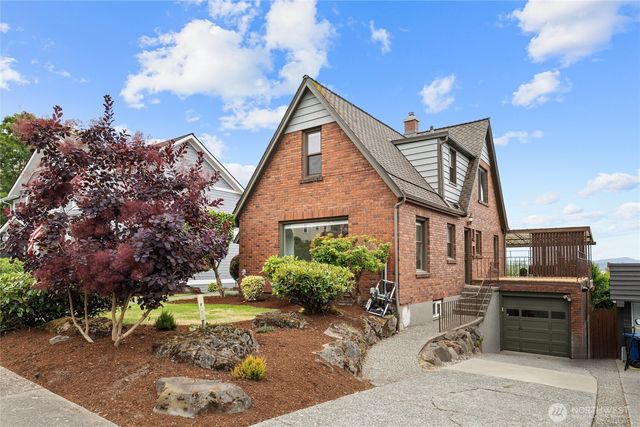 6759 41st Avenue SW, Seattle, WA 98136