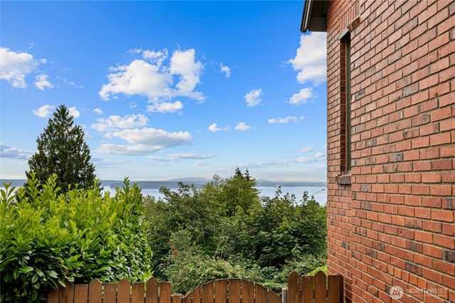 6759 41st Avenue SW, Seattle, WA 98136