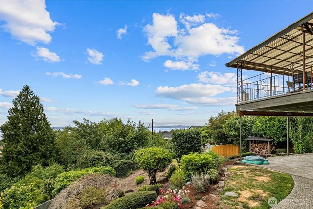 6759 41st Avenue SW, Seattle, WA 98136
