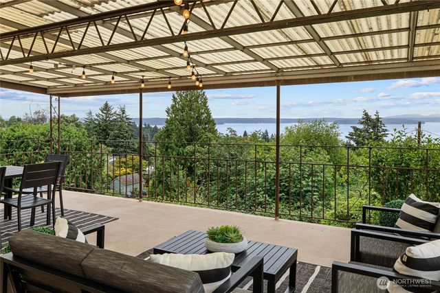 6759 41st Avenue SW, Seattle, WA 98136
