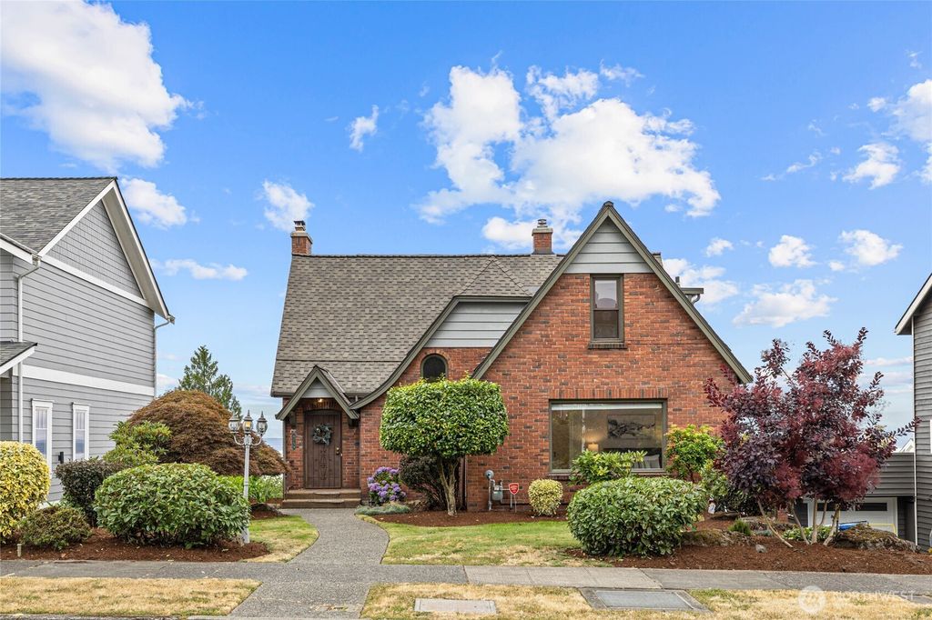 6759 41st Avenue SW, Seattle, WA 98136