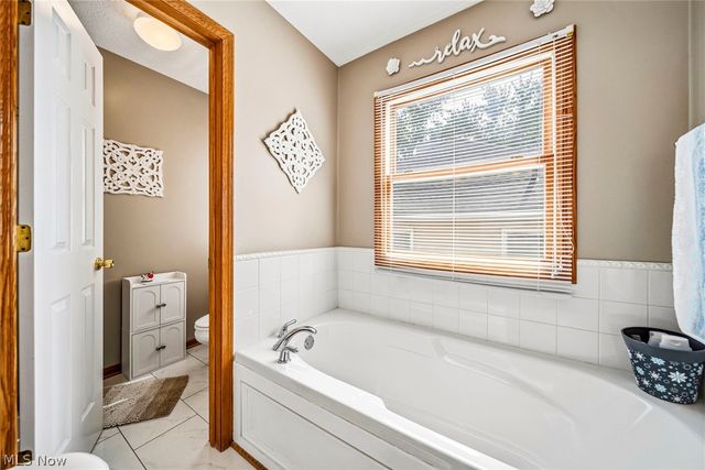 30190 Bonnie View Drive, Wickliffe, OH 44092