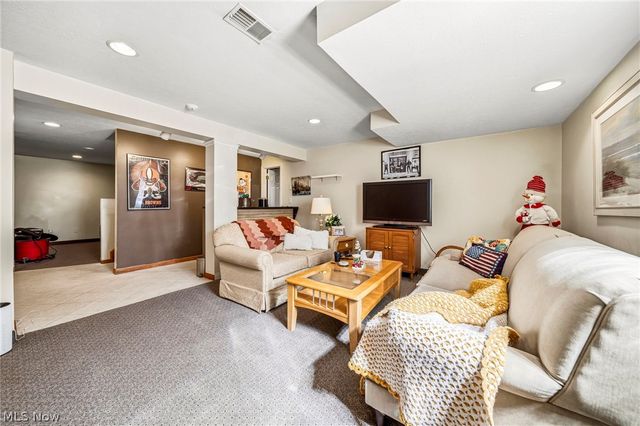 30190 Bonnie View Drive, Wickliffe, OH 44092
