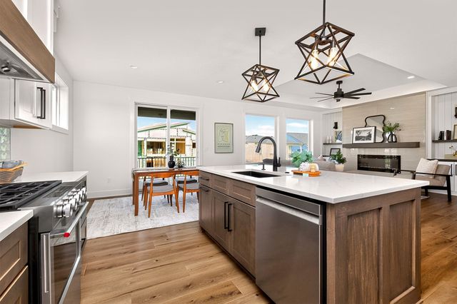 4671 180th Street, Urbandale, IA 50263