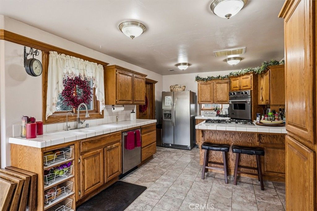 Image 18 of property listing at 38076 Pine Meadow, Oakhurst, CA 93644