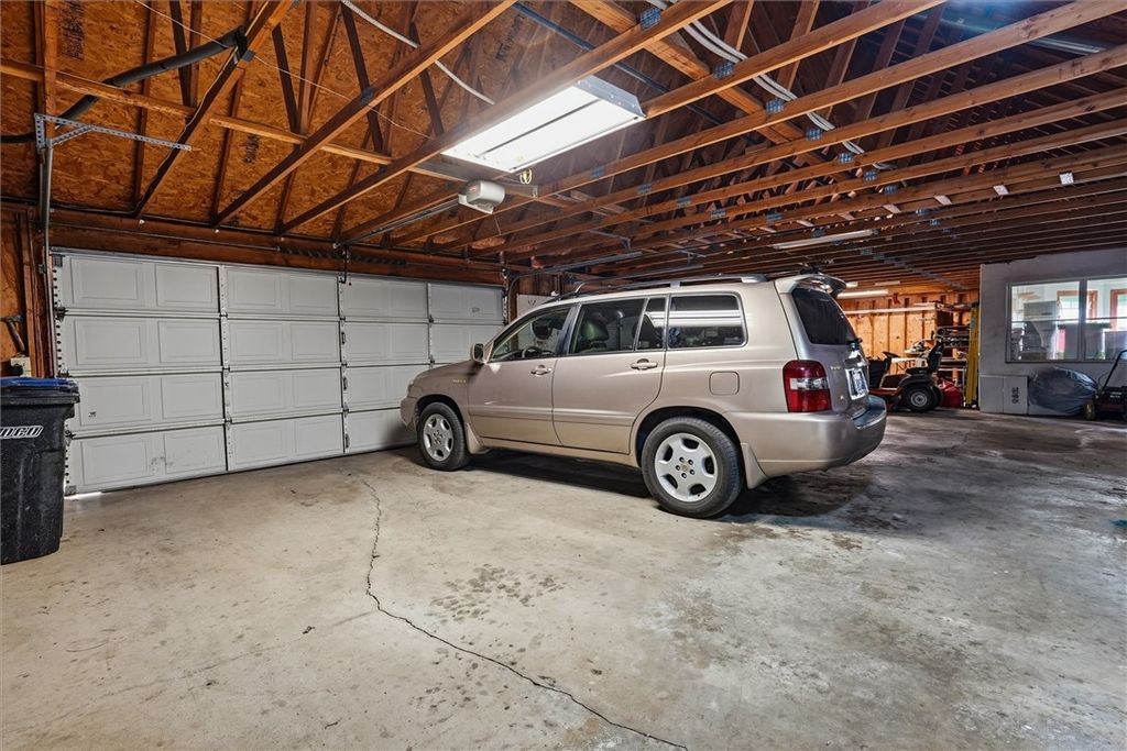 Image 39 of property listing at 38076 Pine Meadow, Oakhurst, CA 93644