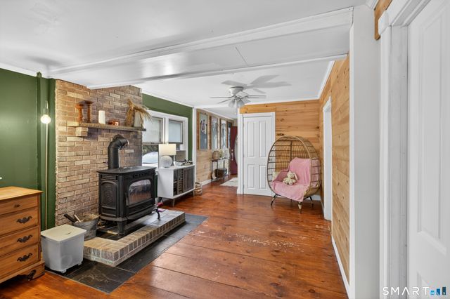 6 North Road, Foster, RI 02825