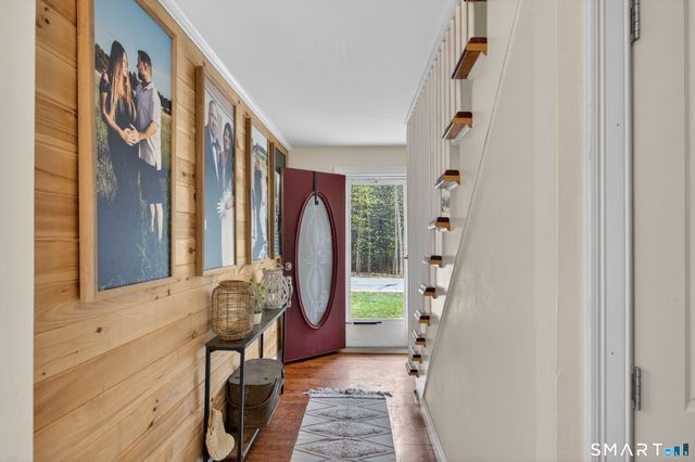 6 North Road, Foster, RI 02825