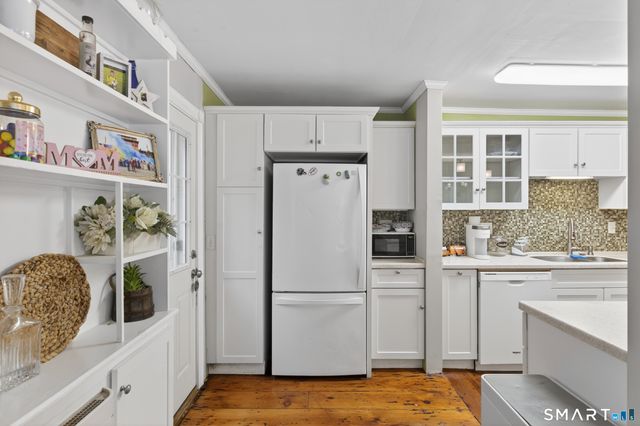 6 North Road, Foster, RI 02825