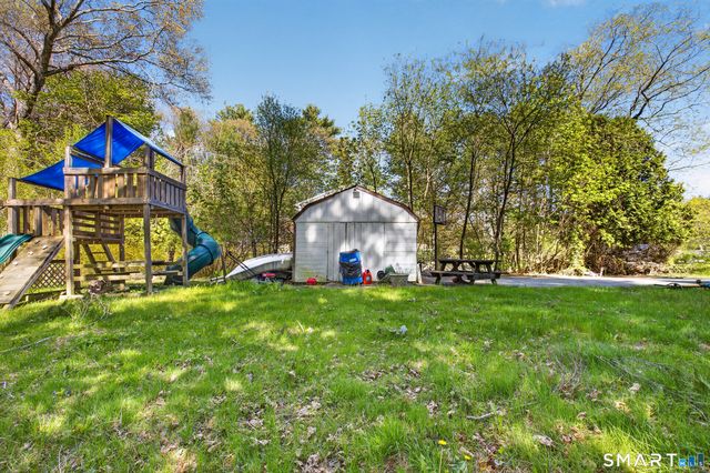 6 North Road, Foster, RI 02825