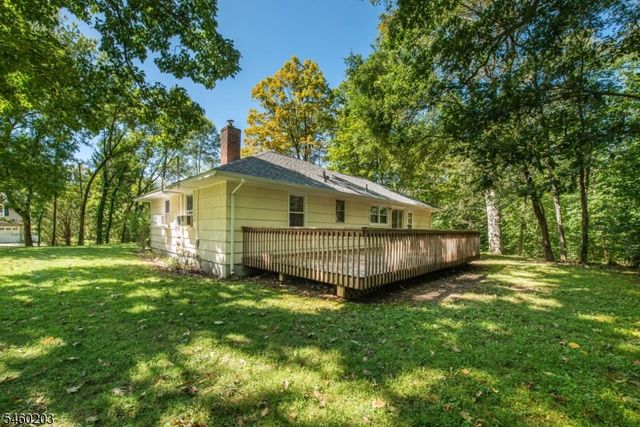 9 Little Paint Way, Byram Twp., NJ 07821