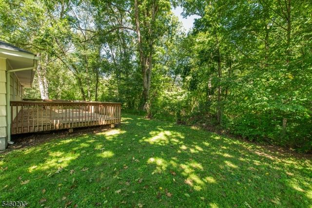 9 Little Paint Way, Byram Twp., NJ 07821