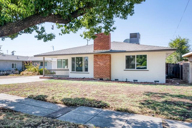 1025 W Fedora Avenue, Fresno, CA 93705