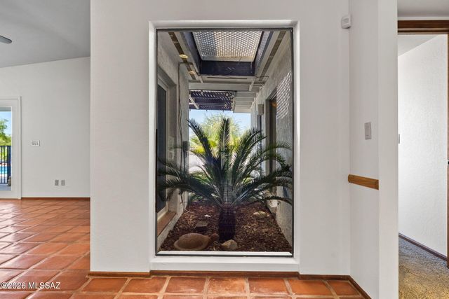 4581 N Avenida Del Cazador, Tucson, AZ 85718