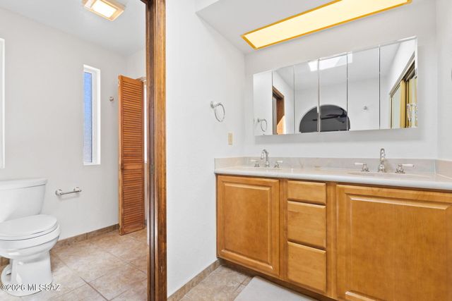 4581 N Avenida Del Cazador, Tucson, AZ 85718