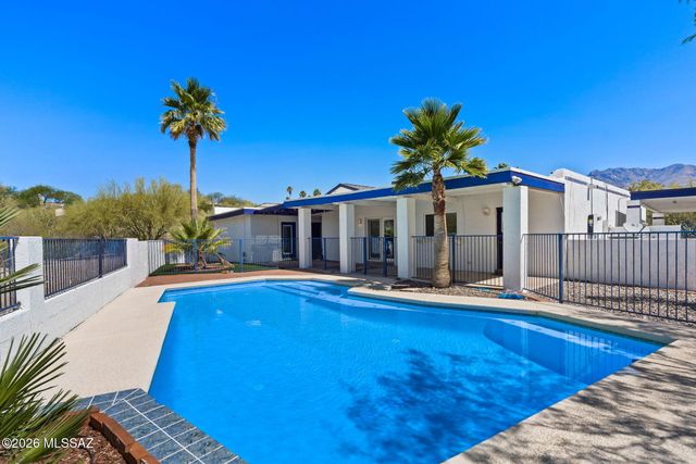 4581 N Avenida Del Cazador, Tucson, AZ 85718