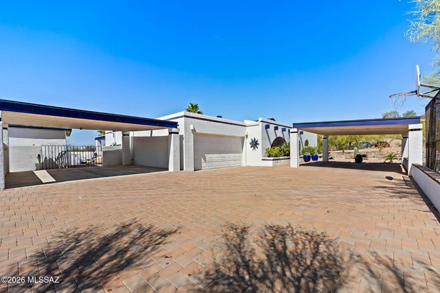 4581 N Avenida Del Cazador, Tucson, AZ 85718