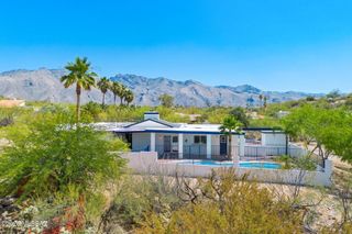 4581 N Avenida Del Cazador, Tucson, AZ 85718