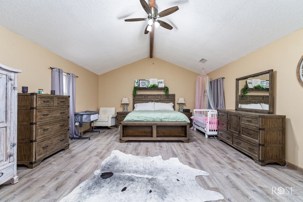 Image 11 of property listing at 6925 Grape Creek Road 1, San Angelo, TX 76901