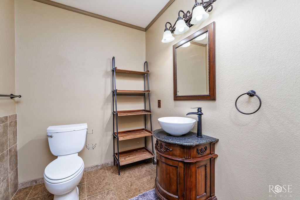 Image 13 of property listing at 6925 Grape Creek Road 1, San Angelo, TX 76901