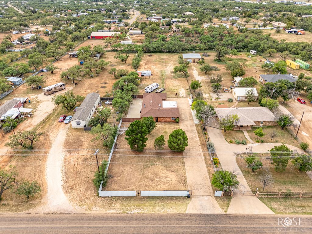 Image 37 of property listing at 6925 Grape Creek Road 1, San Angelo, TX 76901