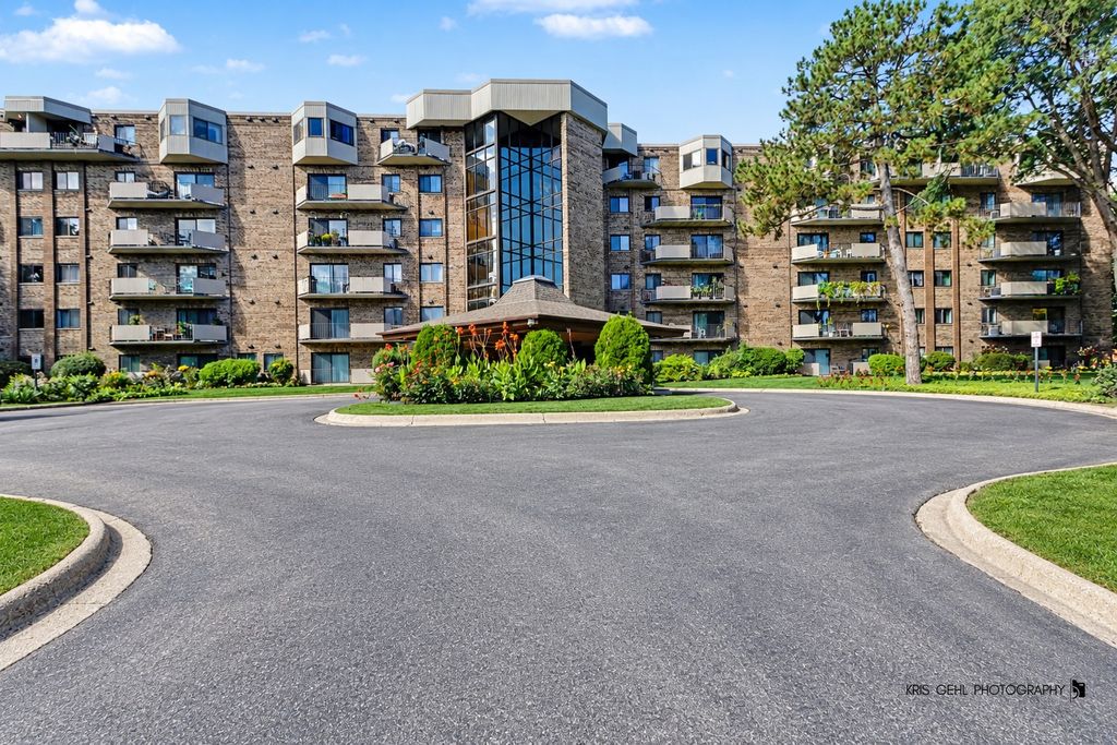 1243 E Baldwin Lane 412, Palatine, IL 60074 — exterior