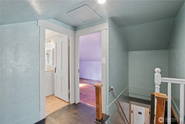 819 Midway Avenue NW, Olympia, WA 98502