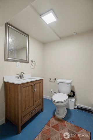 819 Midway Avenue NW, Olympia, WA 98502